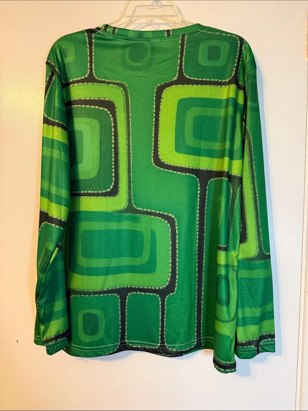 Green Geometric Long Sleeve Top